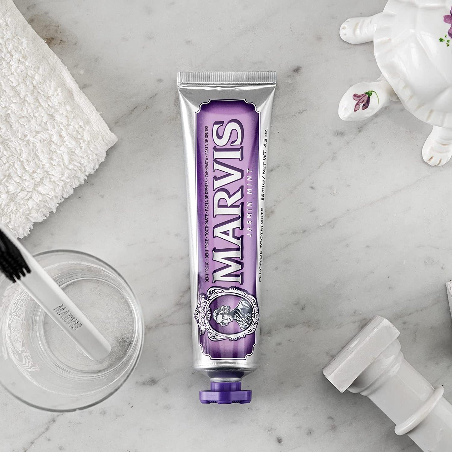 Marvis Jasmine Mint Toothpaste, 85 ml, Sensational Flavoured Toothpaste Helps Remove Plaque & Promote Healthy Gums with Long-Lasting Freshness